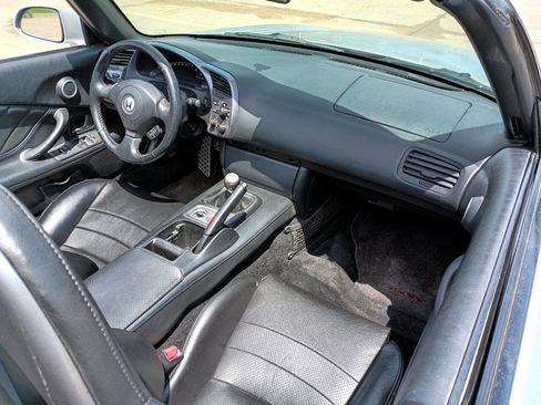 Used 2002 Honda S2000 image 11