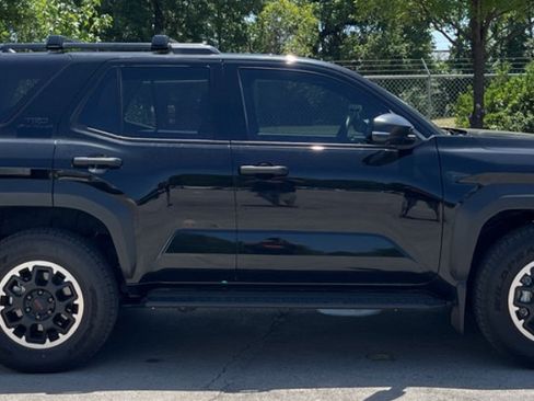 Used 2026 Toyota 4Runner TRD Off-Road Premium AWD/4WD image 5