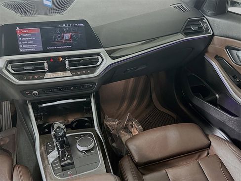 Used 2020 BMW 330i Sedan w/ Convenience Package image 20
