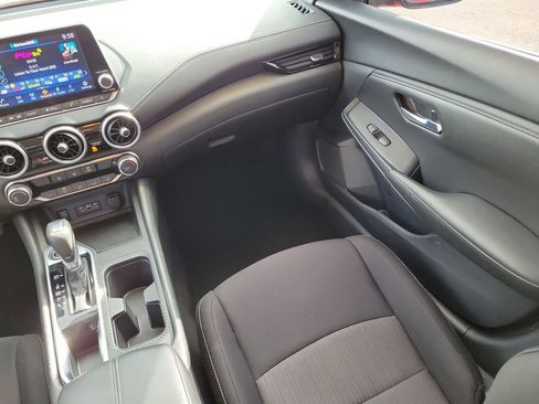 Used 2025 Nissan Sentra SV image 15