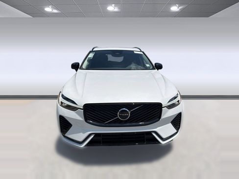New 2026 Volvo XC60 T8 Plus w/ Protection Package Premier AWD/4WD image 6