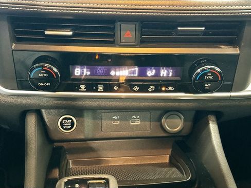 Certified 2023 Nissan Rogue SV image 13