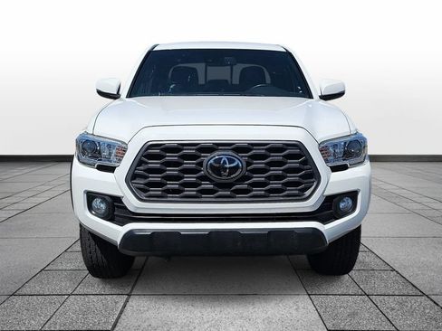 Used 2021 Toyota Tacoma TRD Off-Road w/ Technology Package AWD/4WD image 2
