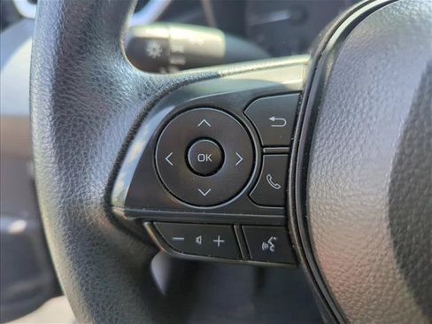 Certified 2025 Toyota Corolla LE FWD image 14