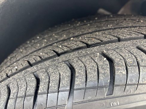 Used 2024 Buick Encore GX Avenir w/ Avenir Convenience Package image 34