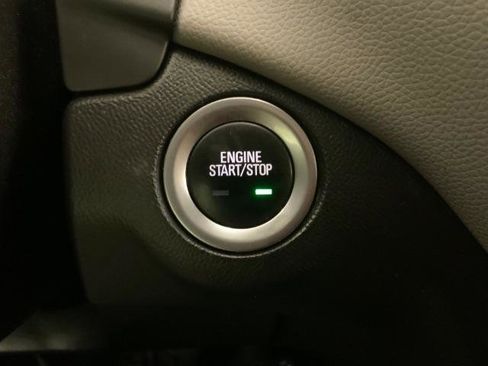 Used 2019 Chevrolet Equinox LS AWD/4WD image 19