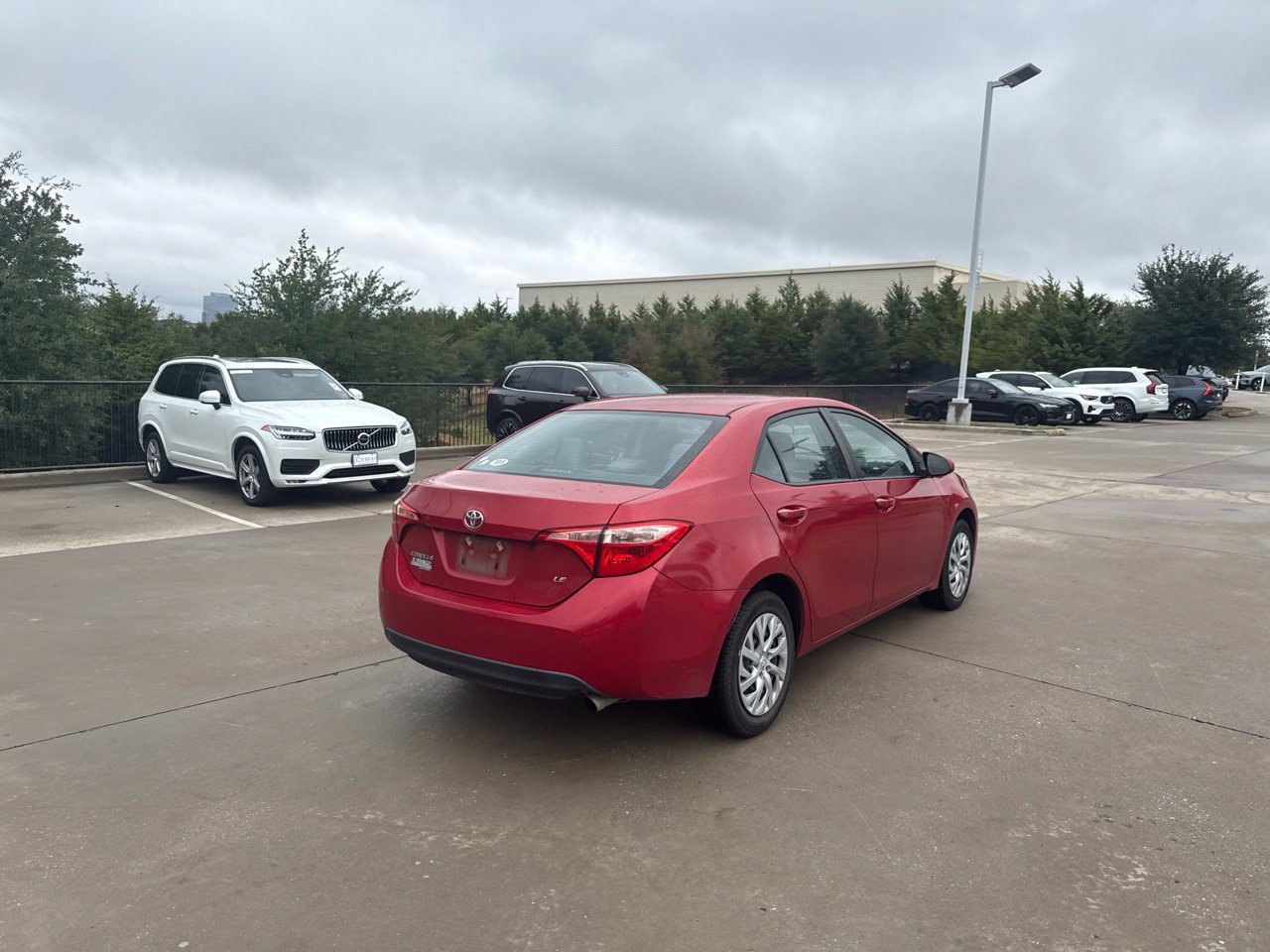 Used 2017 Toyota Corolla LE FWD image 9
