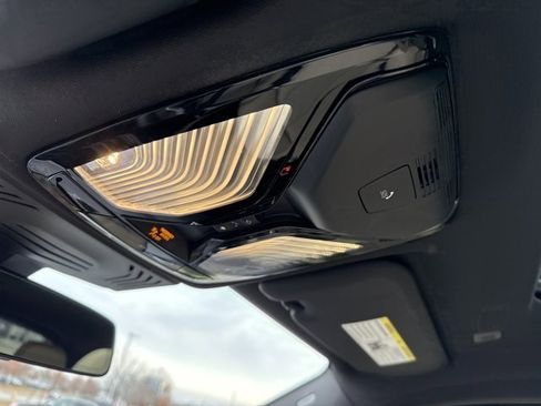 Certified 2024 BMW X4 M40i w/ Premium Package image 27