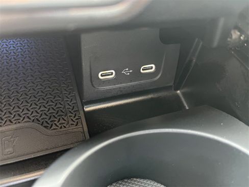 Certified 2025 Mercedes-Benz C 300 4MATIC Sedan image 25