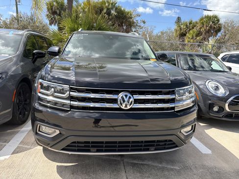 Used 2019 Volkswagen Atlas SEL image 2