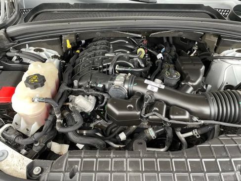 Used 2023 Jeep Grand Cherokee Altitude AWD/4WD image 35