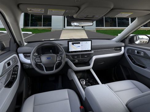 New 2026 Ford Explorer Platinum w/ LUX Leather Package image 9