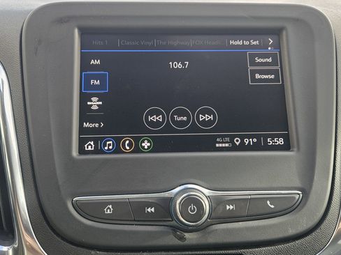 Used 2024 Chevrolet Equinox LT FWD image 10