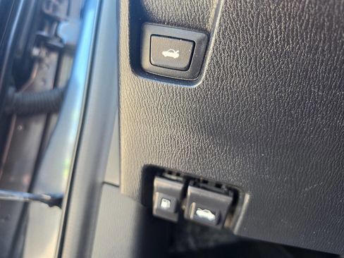 Used 2017 Toyota Yaris iA FWD image 47