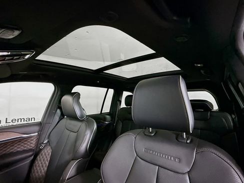 New 2025 Jeep Grand Cherokee Summit w/ Obsidian Package image 22