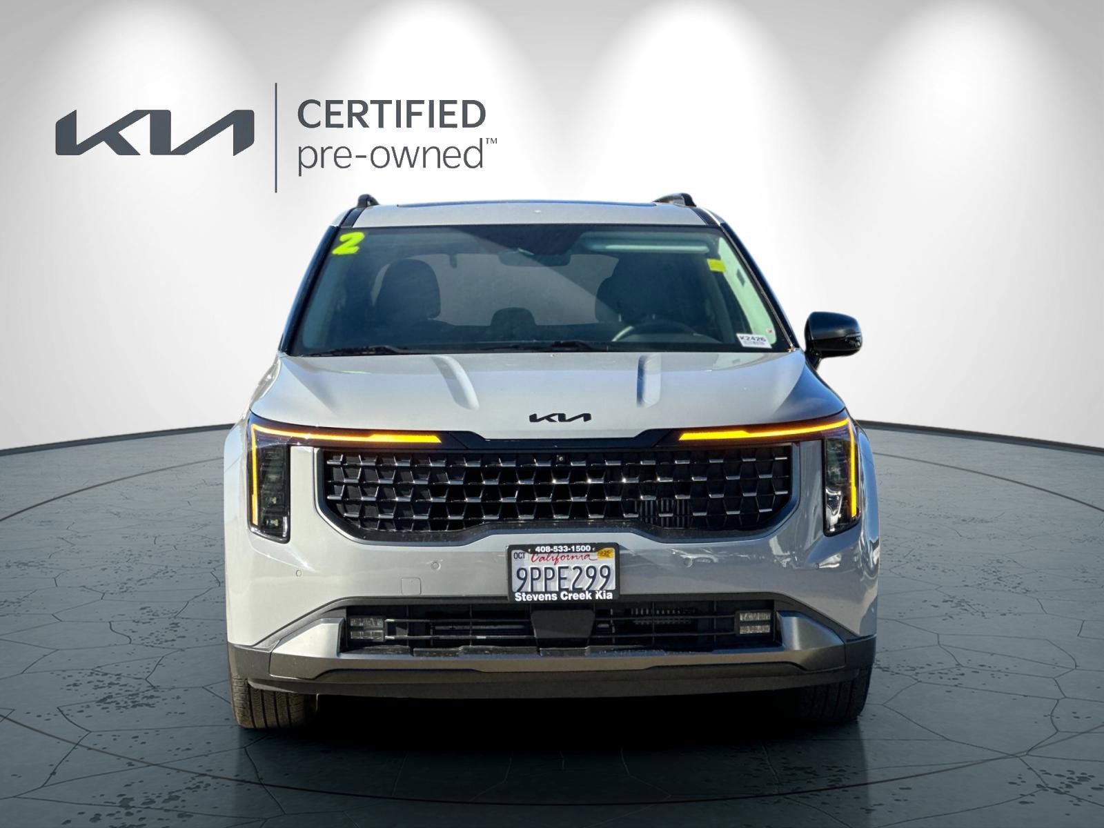 Certified 2025 Kia Carnival SX Prestige FWD image 9