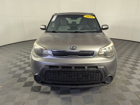 Used 2016 Kia Soul image 3