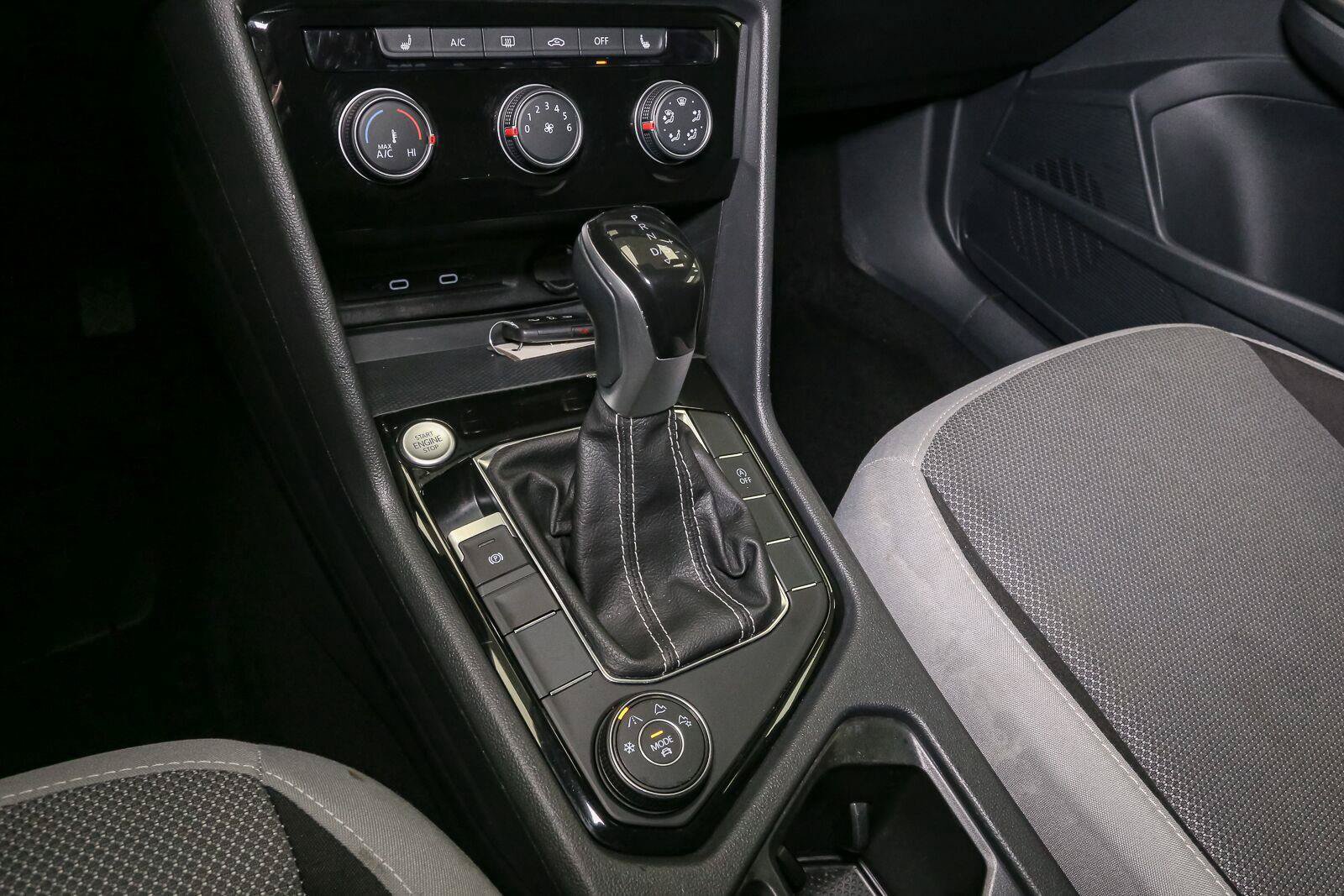 Certified 2024 Volkswagen Taos S AWD/4WD image 32