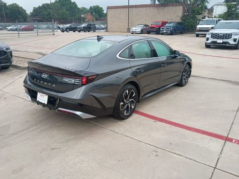 Used 2025 Hyundai Sonata SEL FWD image 7