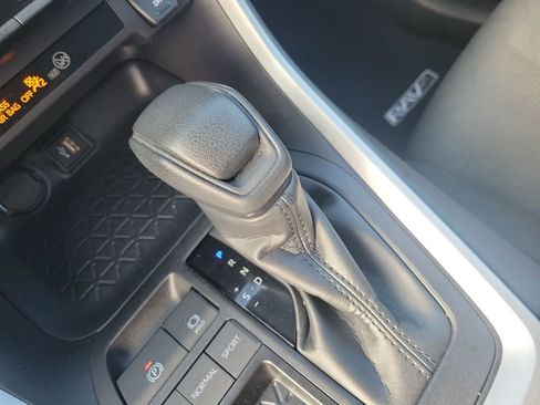 Certified 2025 Toyota RAV4 XLE image 27