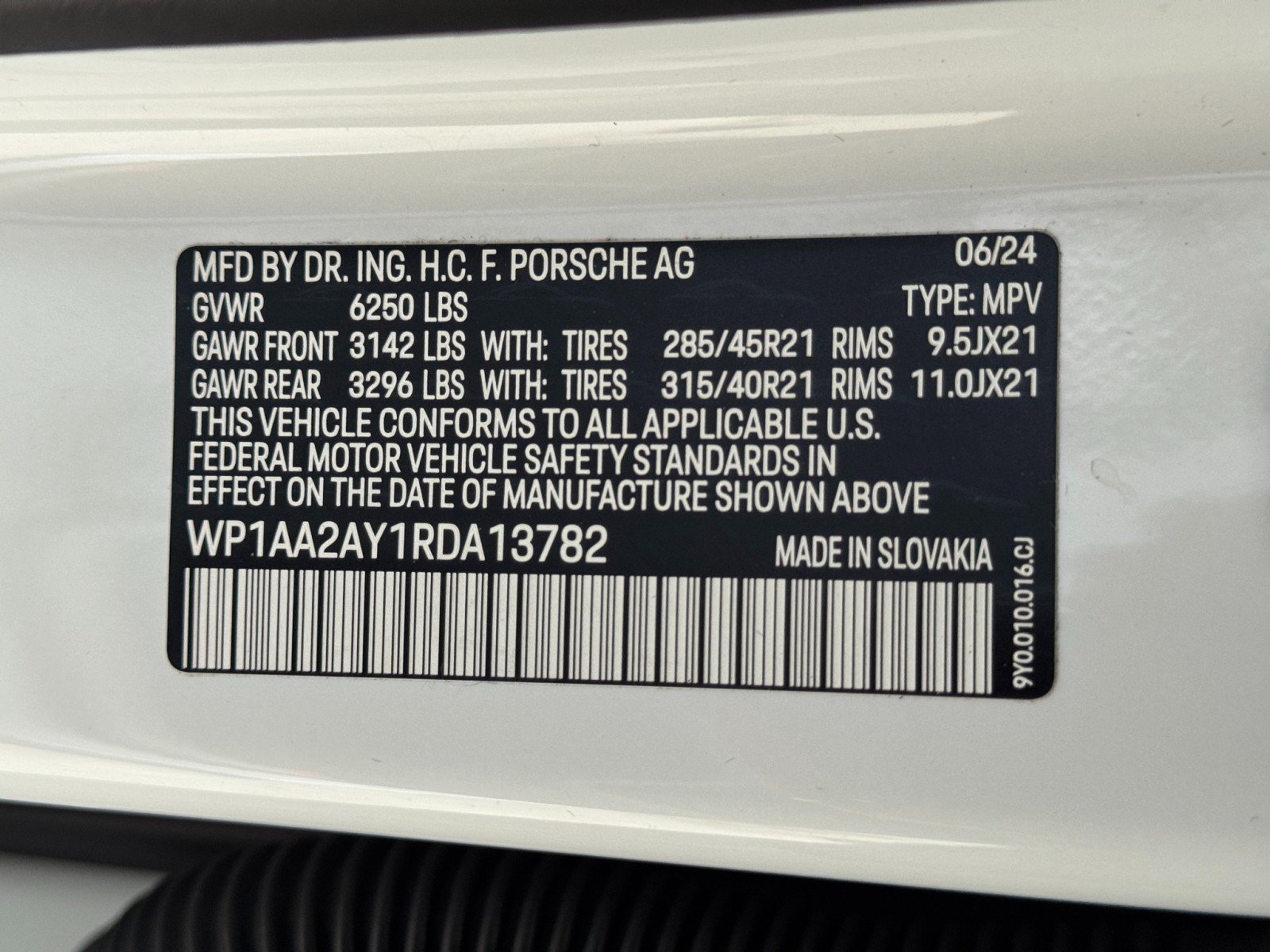 Used 2024 Porsche Cayenne AWD/4WD image 49
