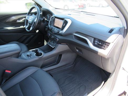 Used 2021 GMC Terrain SLT w/ Infotainment Package II image 11