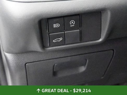 Used 2023 Toyota Highlander XLE image 30