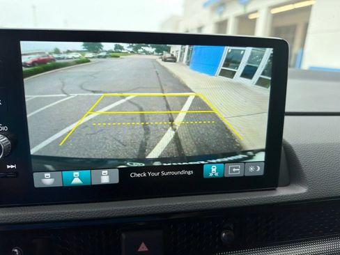 Used 2024 Honda CR-V EX-L image 3