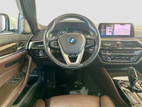 Used 2019 BMW 530i xDrive w/ Premium Package AWD/4WD image 24