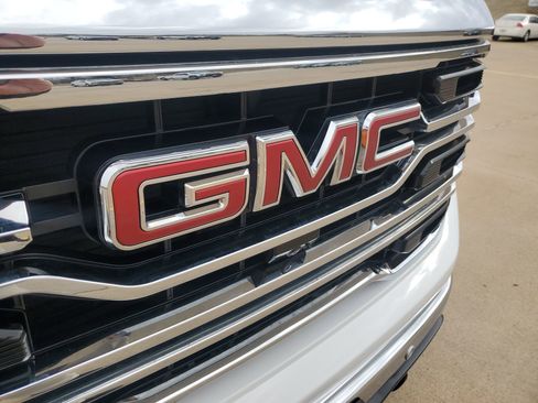 Used 2024 GMC Sierra 1500 SLT w/ SLT Premium Plus Package image 37
