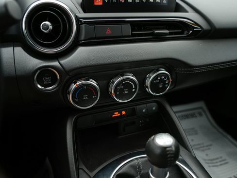 Used 2023 MAZDA MX-5 Miata Grand Touring image 17