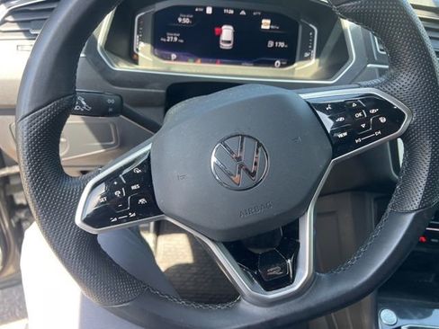 Used 2024 Volkswagen Tiguan SEL R-Line AWD/4WD image 11