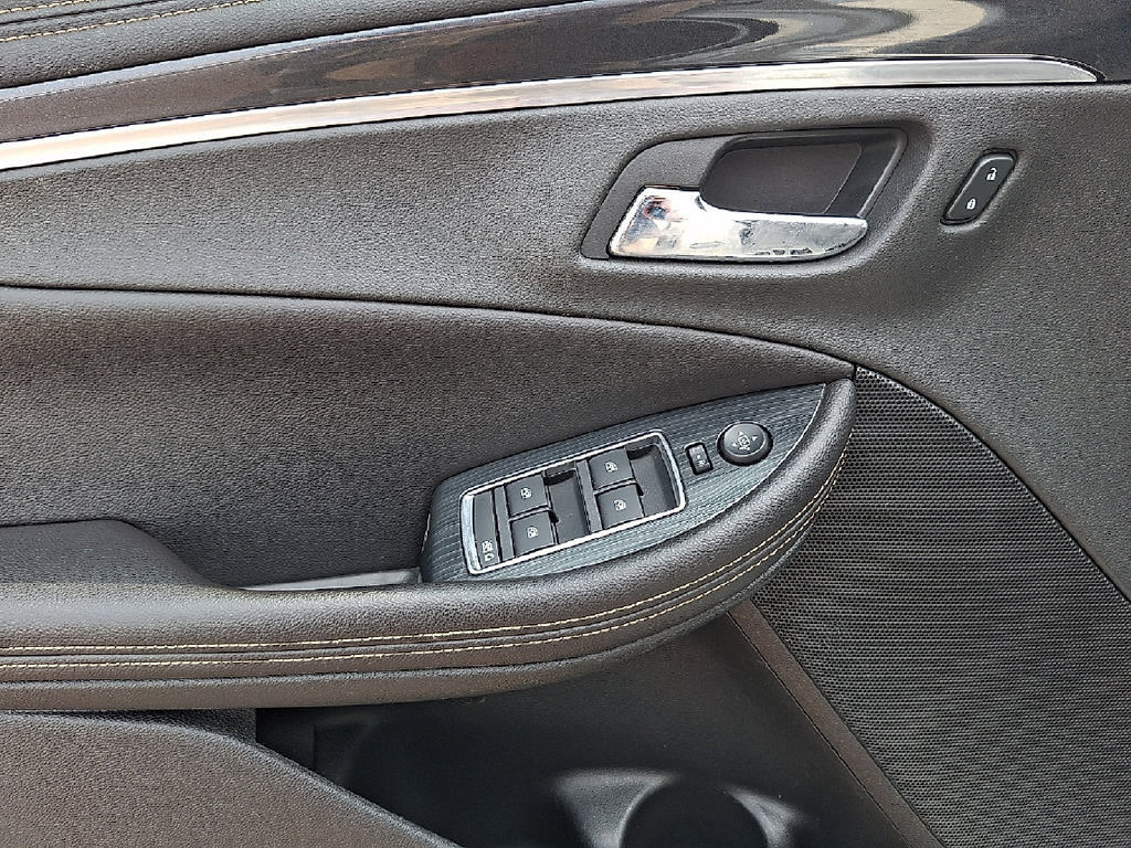 Used 2019 Chevrolet Impala LT FWD image 9