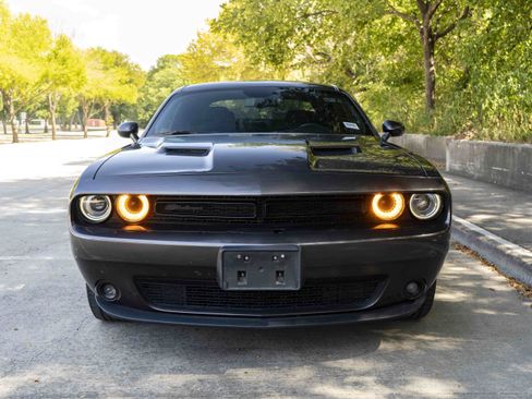 Used 2022 Dodge Challenger SXT w/ Blacktop Package RWD image 3