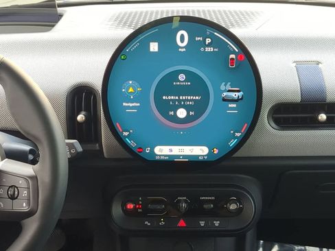 Used 2025 MINI Cooper 2-Door Hardtop image 49