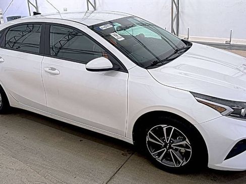 Used 2023 Kia Forte LXS FWD image 5