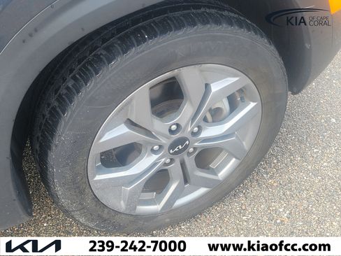 Used 2024 Kia Seltos S AWD/4WD image 7