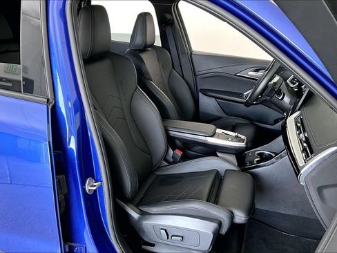 Used 2025 BMW X1 xDrive28i AWD/4WD image 9