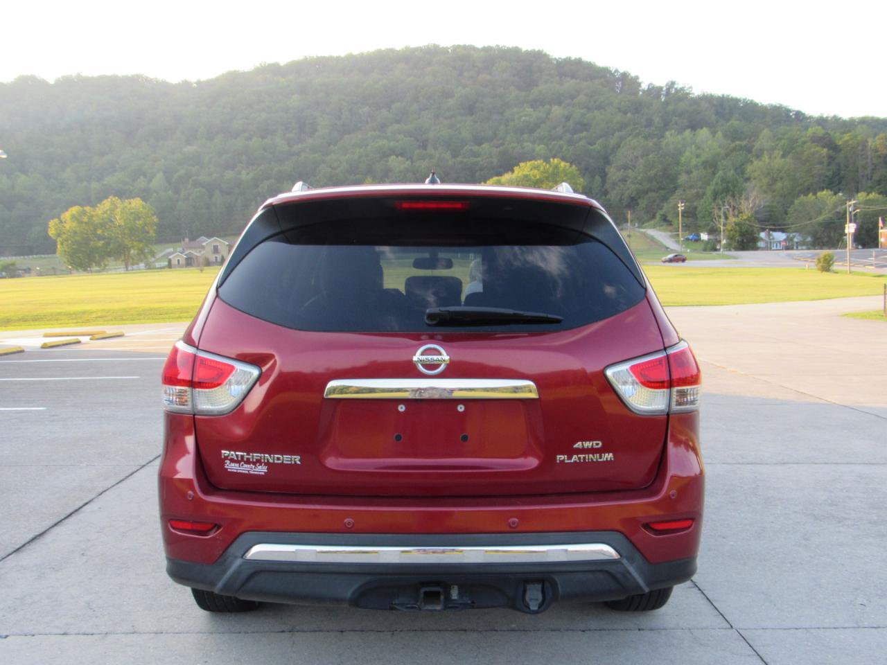 Used 2014 Nissan Pathfinder Platinum w/ Platinum Premium Package AWD/4WD image 10
