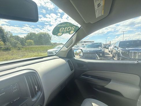 Certified 2019 Chevrolet Colorado W/T w/ Custom Special Edition image 11