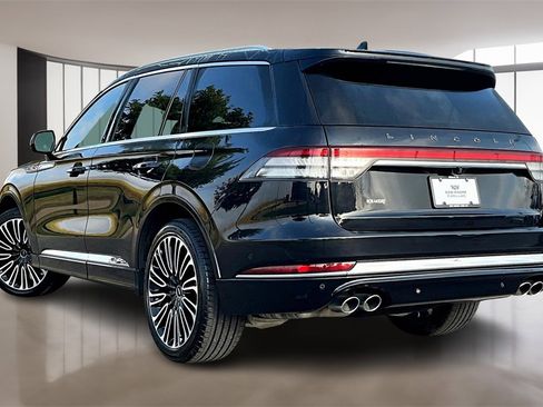 Used 2023 Lincoln Aviator Black Label w/ Dynamic Handling Package image 12