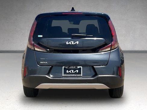 Certified 2023 Kia Soul LX FWD image 5