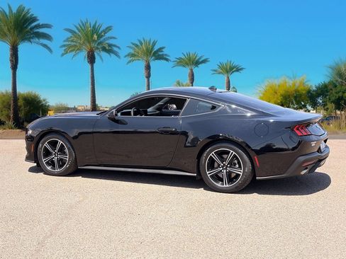 Certified 2024 Ford Mustang Coupe RWD image 3