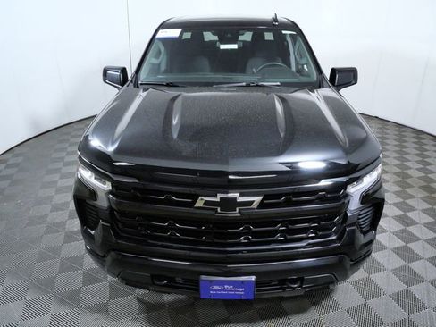Used 2023 Chevrolet Silverado 1500 RST AWD/4WD image 3