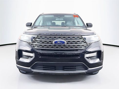 Used 2024 Ford Explorer XLT w/ Equipment Group 202A AWD/4WD image 6