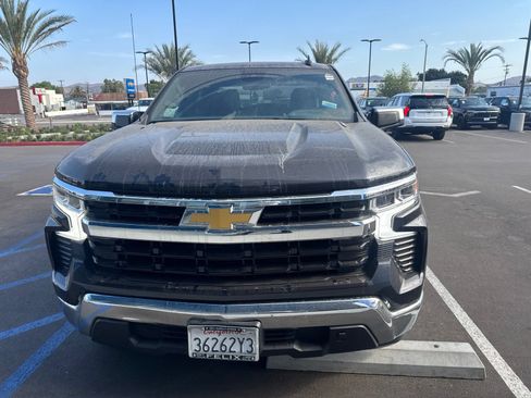 Used 2023 Chevrolet Silverado 1500 LT RWD image 2