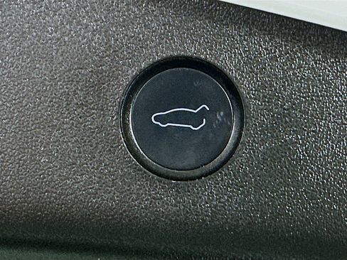 Used 2021 Tesla Model 3 Long Range image 28