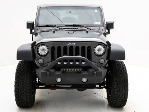 Used 2017 Jeep Wrangler Unlimited Rubicon w/ Dual Top Group AWD/4WD image 5