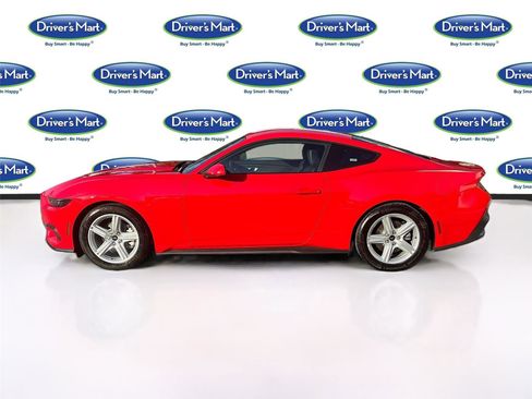 Used 2026 Ford Mustang Premium RWD image 4