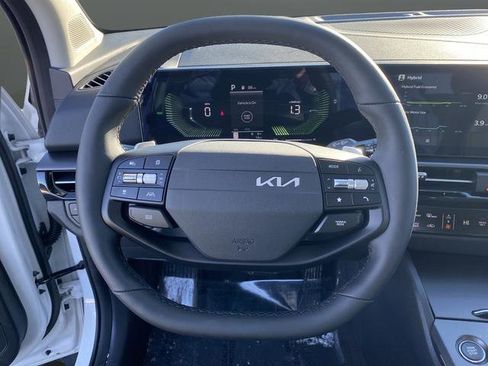 New 2026 Kia Sportage EX image 19